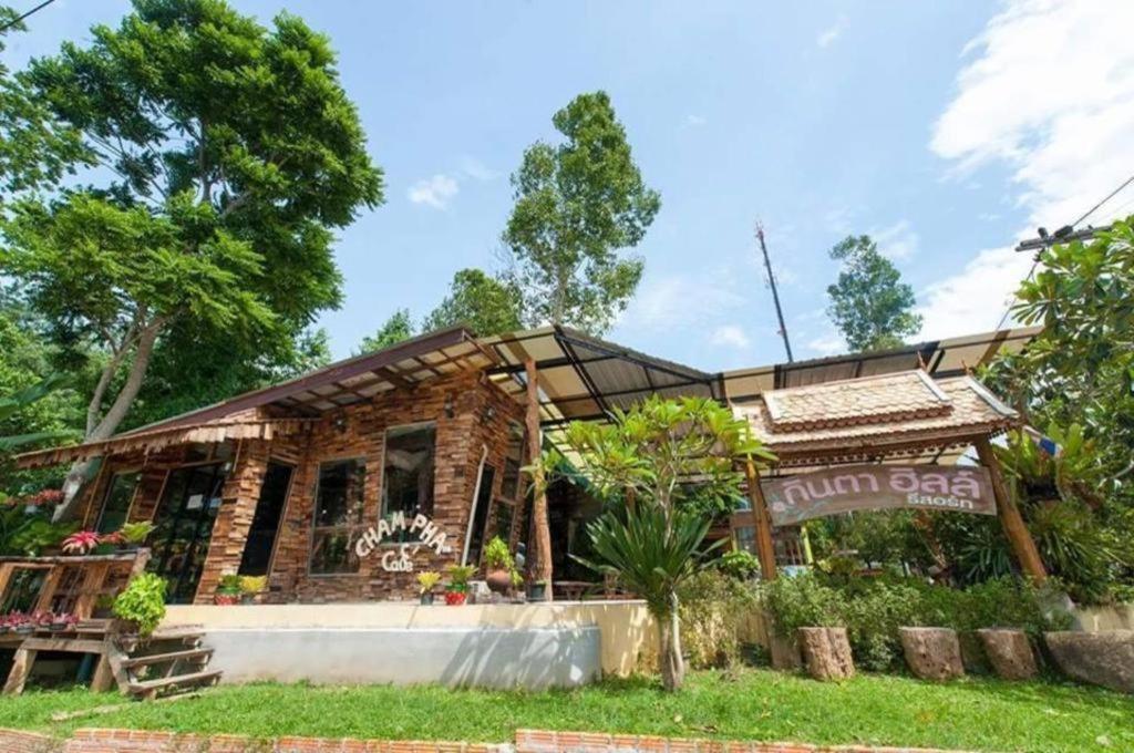 Kanta Hill Resort Nakhon Si Thammarat Exterior foto