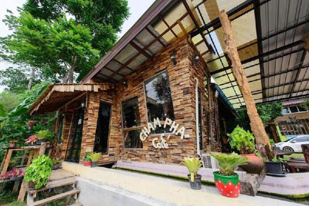 Kanta Hill Resort Nakhon Si Thammarat Exterior foto